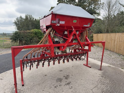Weaving mistral metre - weaving,
