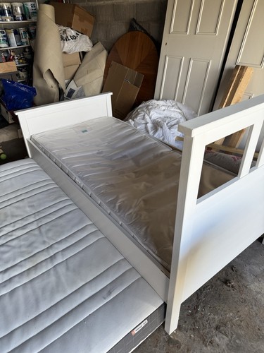 Single bed with - with,