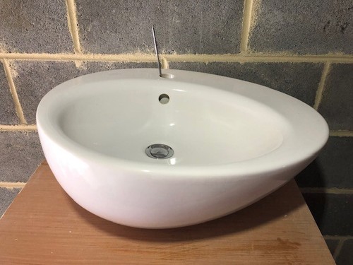 Villeroy boch aveo bathroom - &,
