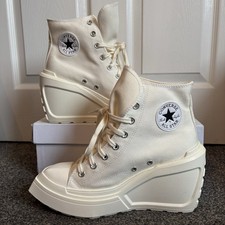 Ladies Cream Converse Chuck 70