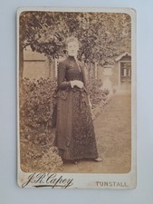 CABINET CARD: Woman Fashion