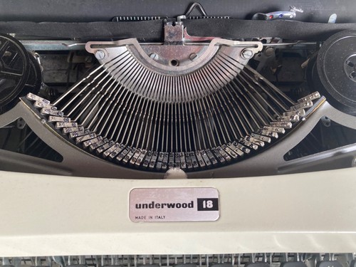 Vintage underwood portable - vintage,