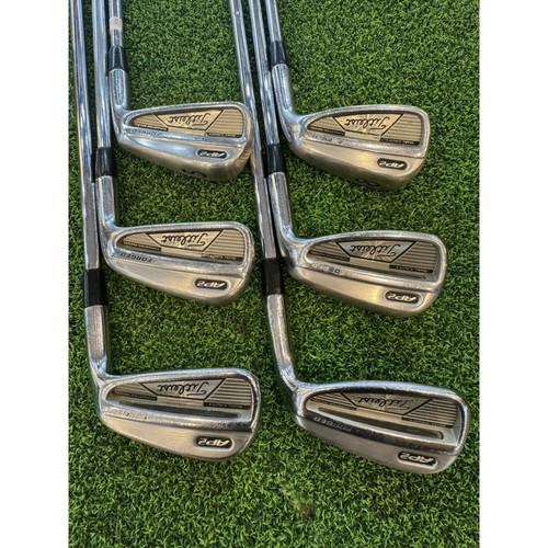 Titleist iron set - titleist,
