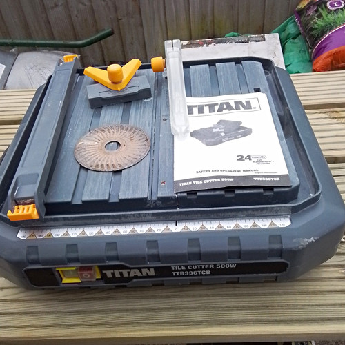 Titan ttb336tcb 500w - 500w, corded