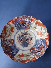 Large Japanese Late Meji Period Imari  Bowl Porcelain Scalloped Edges 