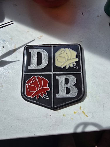 David brown replica badge - brown,