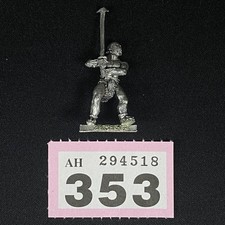 URUK-HAI BERSERKER METAL GAMES