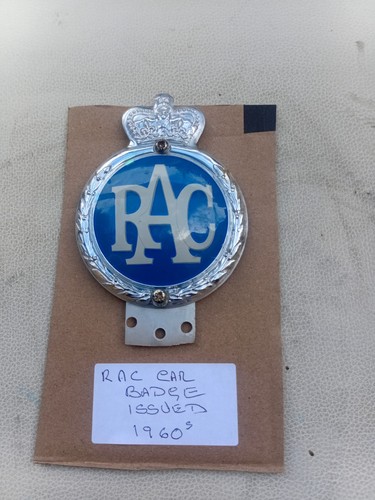 Vintage car badge - r, a