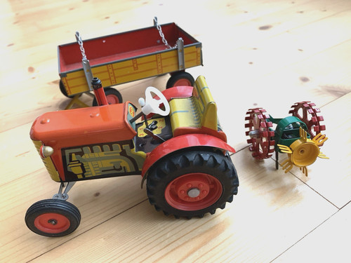 Kovap tin tractor with potato - tractor,
