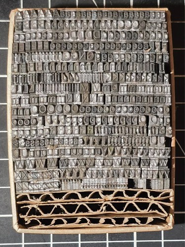 10pt univers font metal - 10pt,