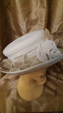 Cappelli Condici Ladies Pre-owned Hat -Wedding/Races- Super style -Looks Lovely
