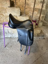 Kent and Masters S-Series Dressage Saddle 17.5 Inch