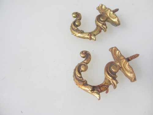 Small antique brass curtain - brass,