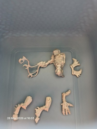 Metal tyranid tyrant hive - metal,