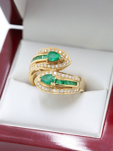 Gold emerald diamond cluster - gold,