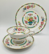 Stunning Grosvenor China
