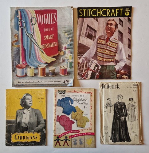 Vintage vogue book - vintage, of