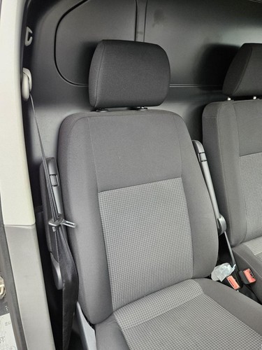 Front seat drivers volkswagen - front,