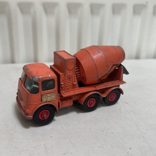 Used matchbox king size - king,