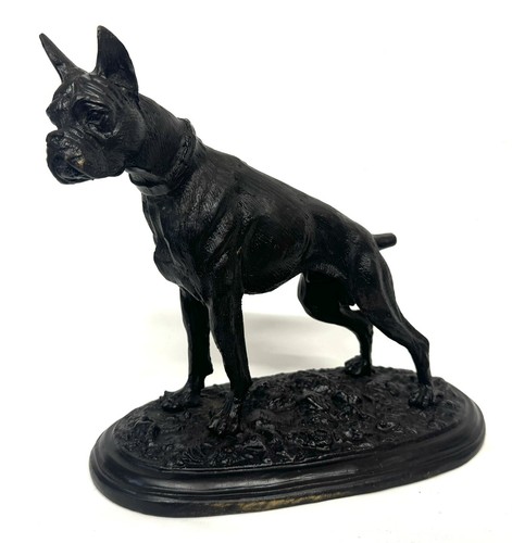 Vintage bronze figure statue - /,