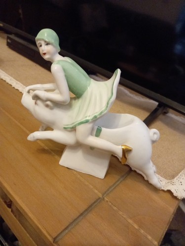 Art deco style lady riding - style,