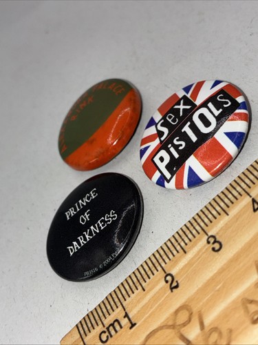 Vintage 1970s punk band - band, badges