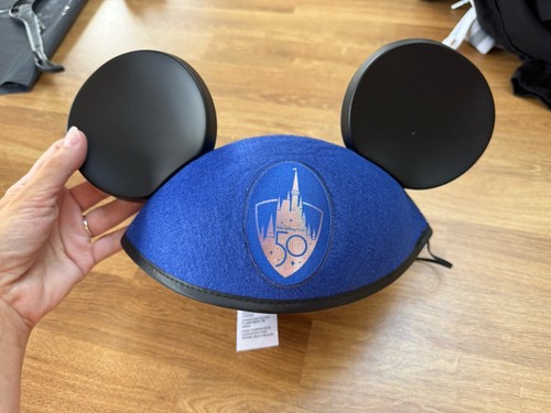 Walt disney world - world, cast