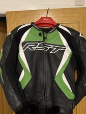RST Evo 4 2 Piece suit in great condition Jacket size 42 Trousers 32