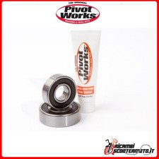 FRONT WHEEL BEARING AND FENDER