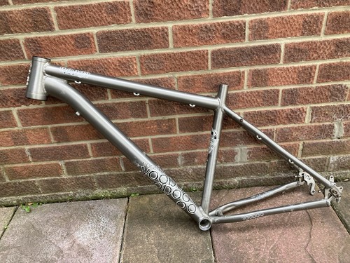 Voodoo wanga mountain - 26”,