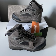 Brasher Women’s Country