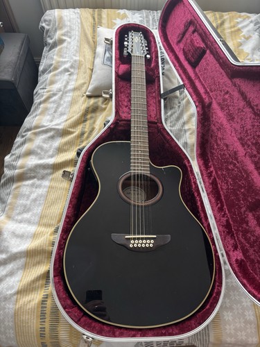Yamaha electric acoustic - electric,