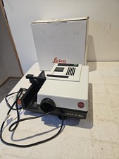 Leica P150 Slide Projector.  Remote, Boxed. Working.