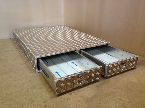 Aluminium 1000mm deep chequer