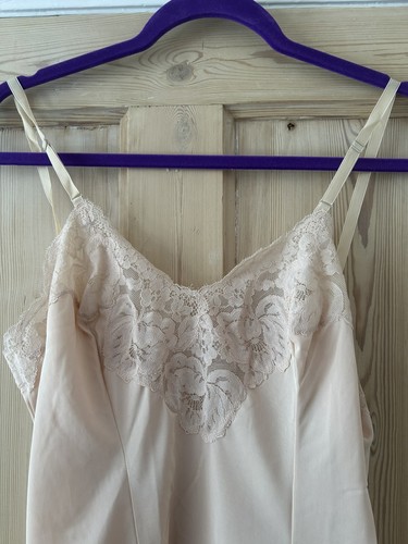 Vintage charnos beige - beige, lace