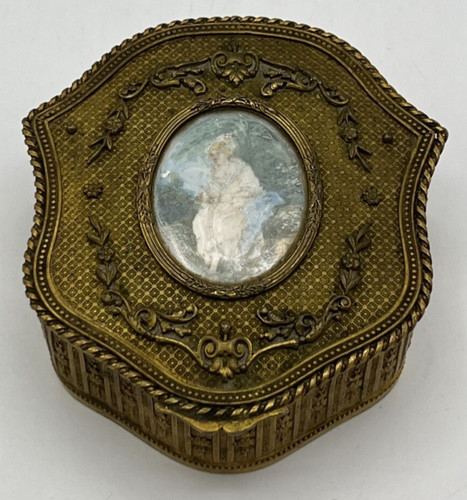 French brass portrait - portrait, dresser