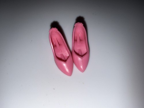 Hasbro sindy pink - pink, heel
