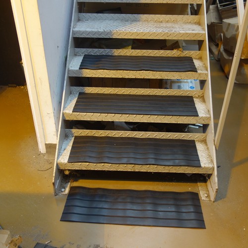 Rubber stair tread step - stair,