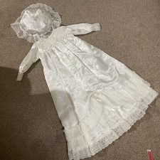 Beautiful White Satin & Lace Christening/Baptism Gown With Bonnet ⭐️MAKE OFFER