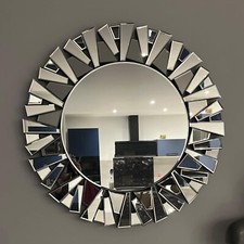 Round Wall Mirror Decorative Venetian Mirror with Sunburst Beveled Edge Bedroom