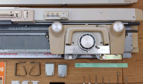 Knitmaster mod 323 serviced - knitmaster,