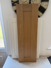 SOLID PIPPY OAK DOOR 300 WIDE x 895mm HIGH  STOCK DZ564