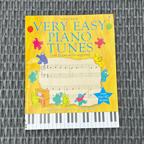Usborne very easy piano - very,
