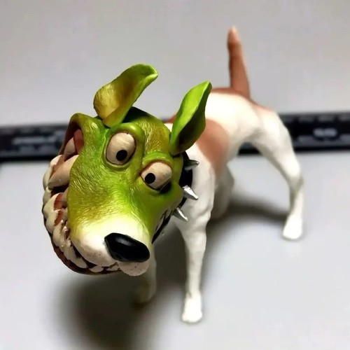 7cm dog figure - (the, mask)