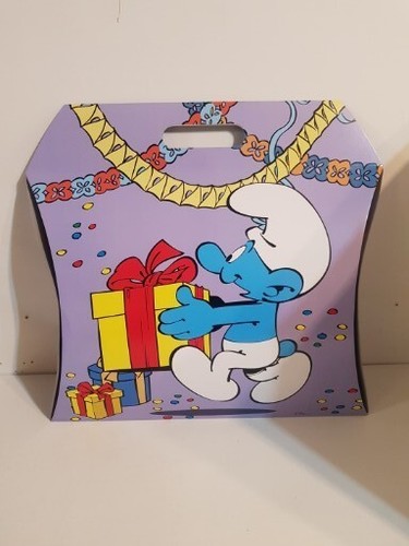 Smurf folded birthday gift - folded,