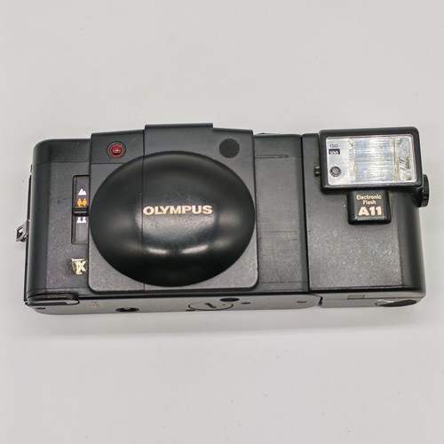 Olympus xa3 with flash tested - with,