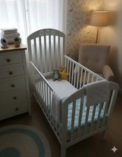 White Wooden Baby Cot – Solid Wood Nursery Bed, Stylish & Sturdy 