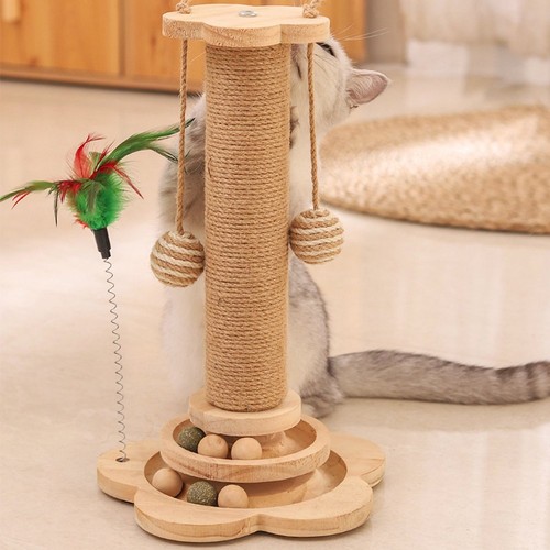 Tall large cat - large, post