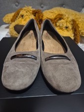 Clarks Sued Women Shoes