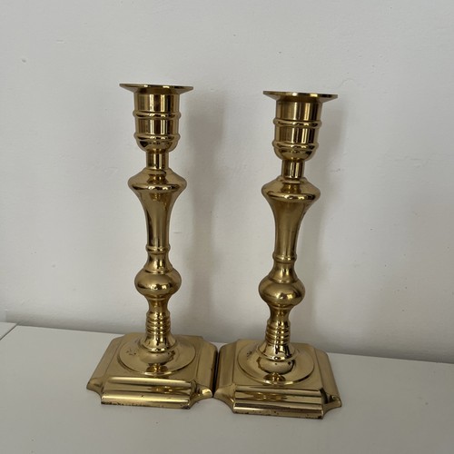 Knobs and knockers - knobs,